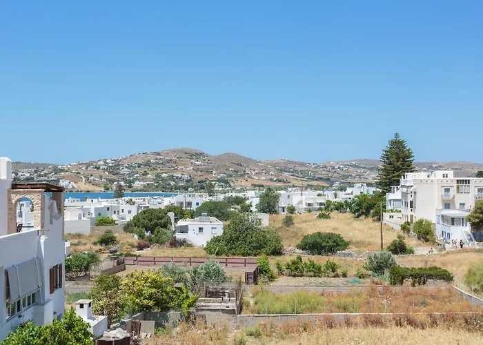 John's & * Πάρος